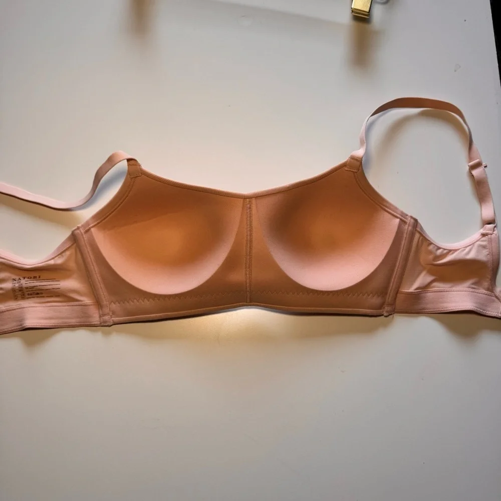 NWT Natori Limitless Convertible Contour Wireless Sports Bra sz 32B